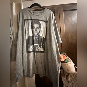 Elvis- 3XL - super cute Elvis t-shirt